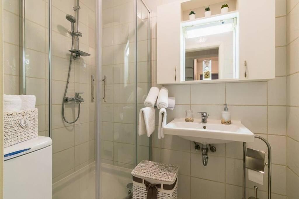 Apartment Jarun Brac Zagreb Exterior photo