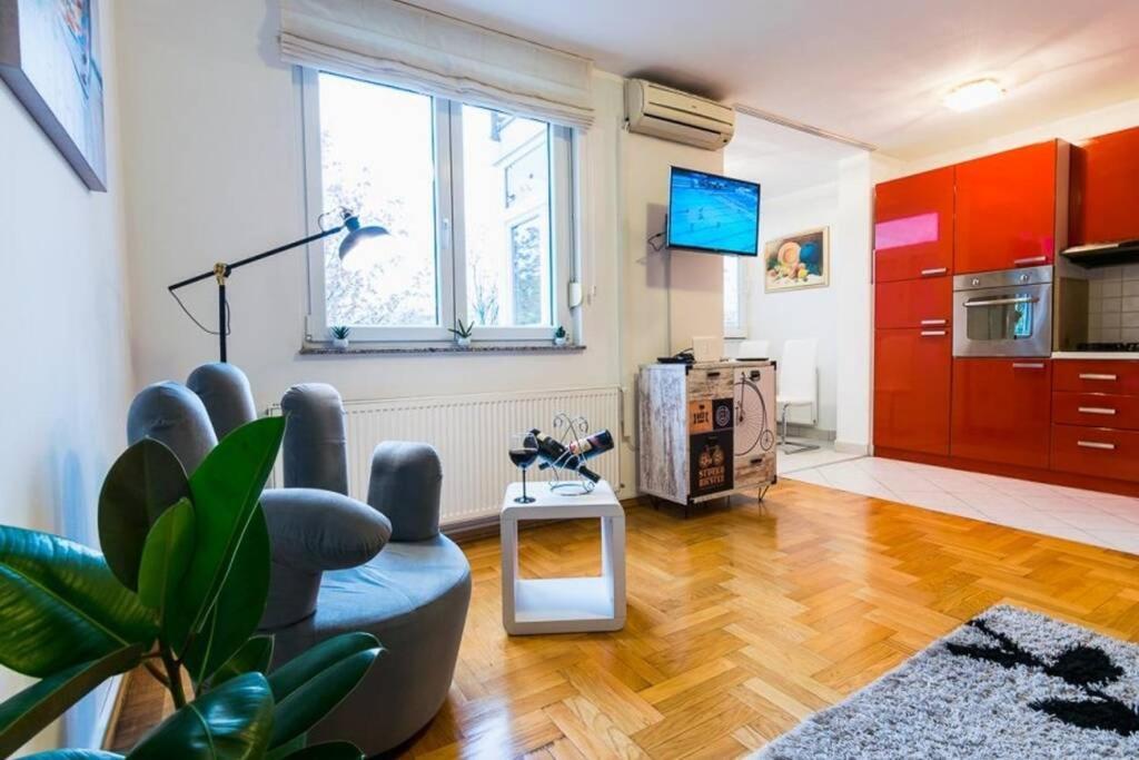 Apartment Jarun Brac Zagreb Exterior photo